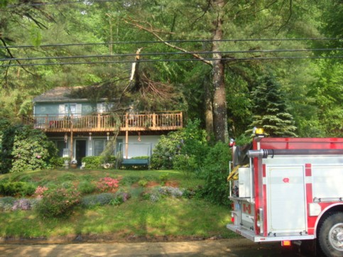 Tree damaged House on Mashapaug Road